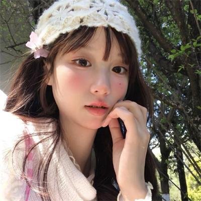 人群中的孩童
